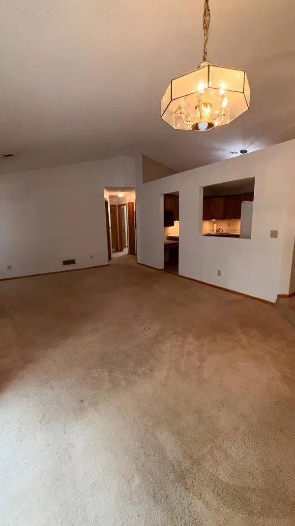 2617 Innsbruck TRL, New Brighton, MN 55112
