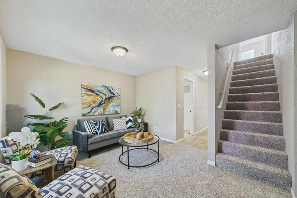 920 Farrington ST, Saint Paul, MN 55117