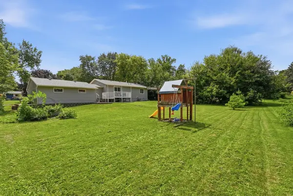429 8th ST SE, Cokato, MN 55321