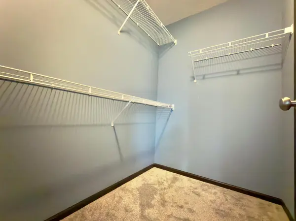 10695 51st ST NE, Albertville, MN 55301