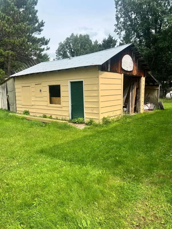 185 Peterson RD, Grand Rapids, MN 55744