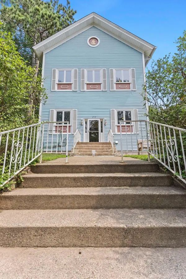 212 N Adams ST, Saint Croix Falls, WI 54024