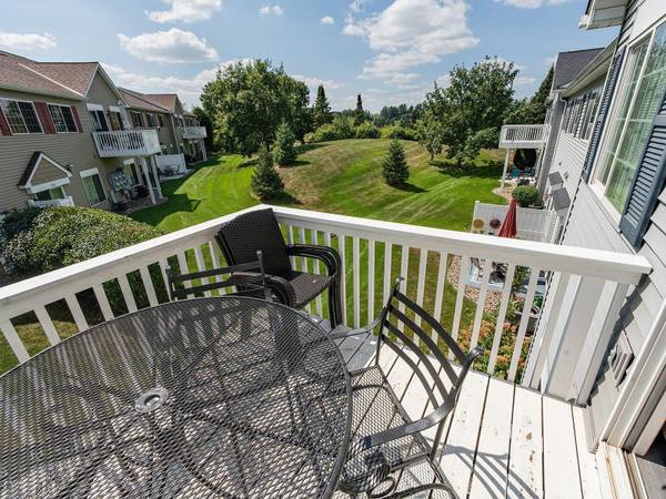 1143 Bergmann DR, Stillwater, MN 55082