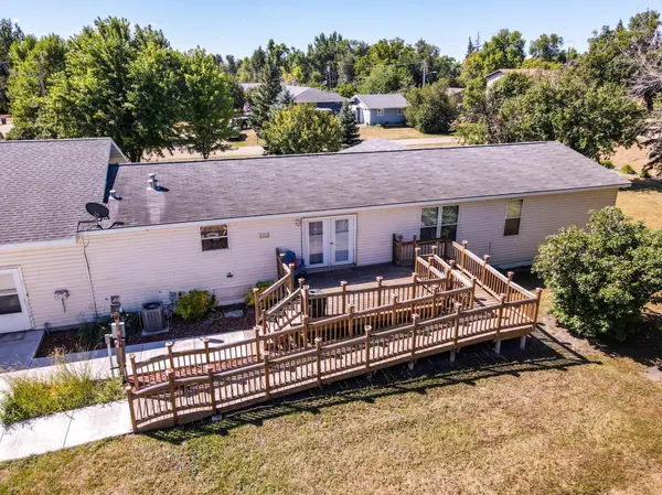 904 Ordway ST, Tower City, ND 58071