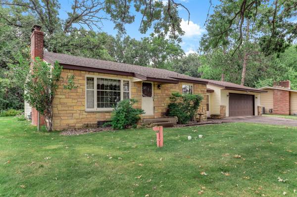 13176 Point Douglas DR S, Hastings, MN 55033