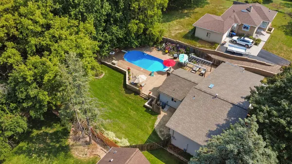 283 Capitol View AVE, Roseville, MN 55113