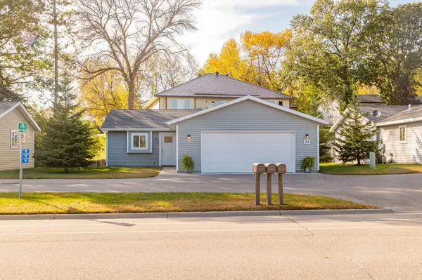 92 Birch AVE, Alexandria, MN 56308