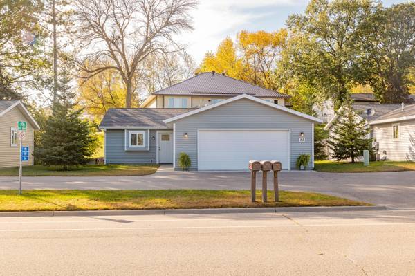 92 Birch AVE, Alexandria, MN 56308