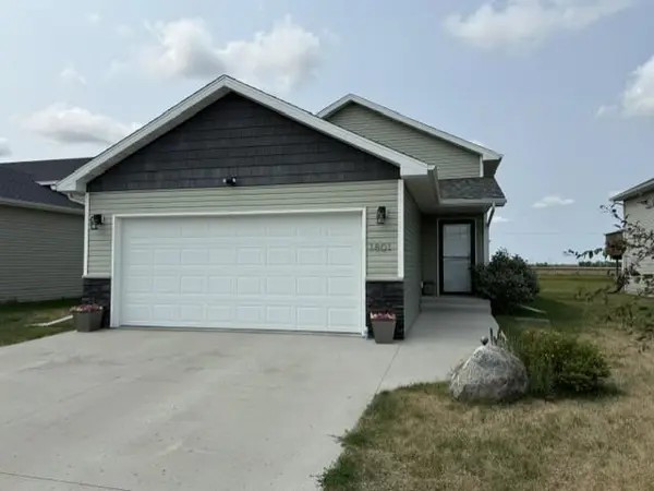 1801 19th ST N, Wahpeton, ND 58075