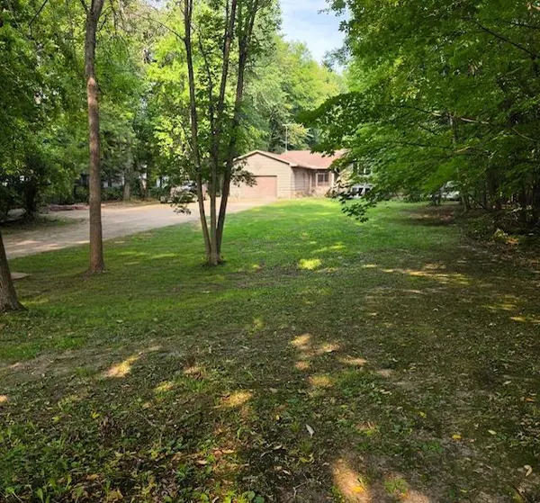 28957 Linden AVE, Lindstrom, MN 55045