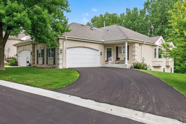 13364 Hummingbird DR, Apple Valley, MN 55124