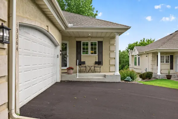 13364 Hummingbird DR, Apple Valley, MN 55124