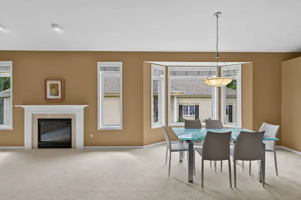 13364 Hummingbird DR, Apple Valley, MN 55124