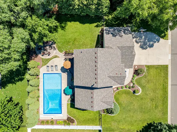 1289 Bucher AVE, Shoreview, MN 55126