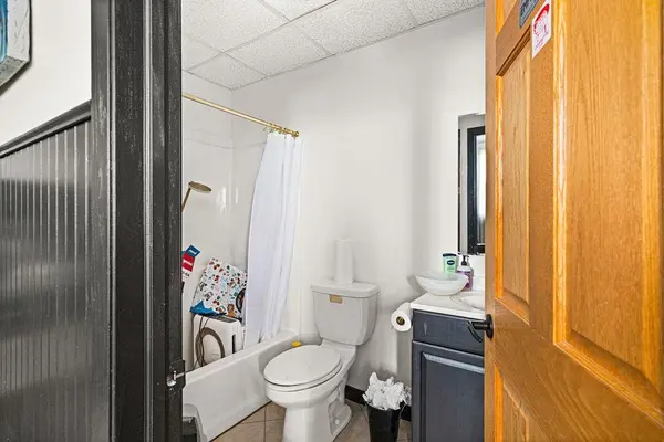1132 E 9th ST, Duluth, MN 55805