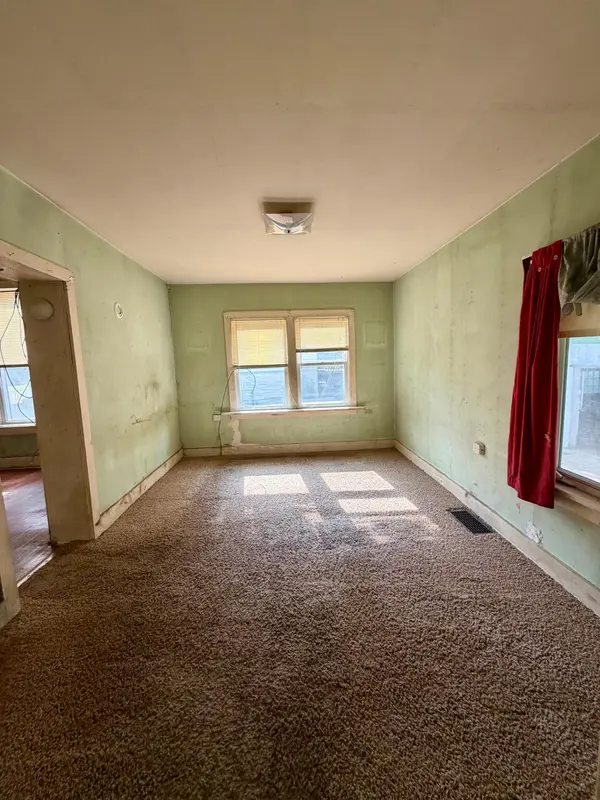 629 E Mark ST, Winona, MN 55987