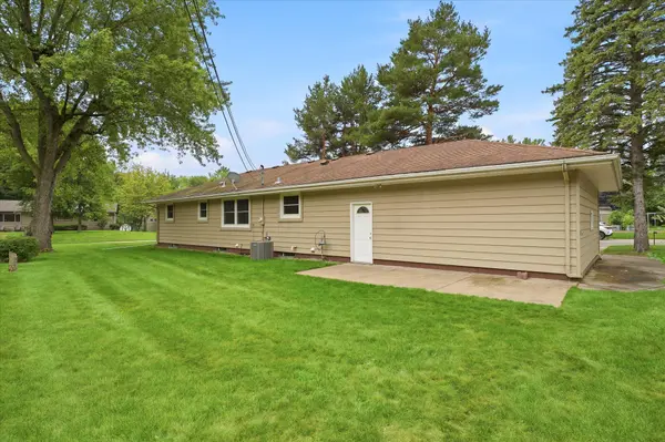 112 Willow DR SW, Saint Michael, MN 55376
