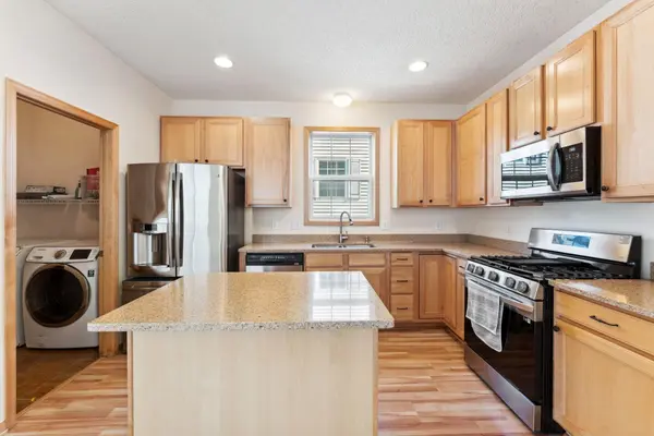 9902 Switch Grass LN, Eden Prairie, MN 55347