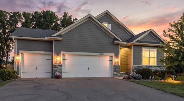 8249 183rd ST W, Lakeville, MN 55044