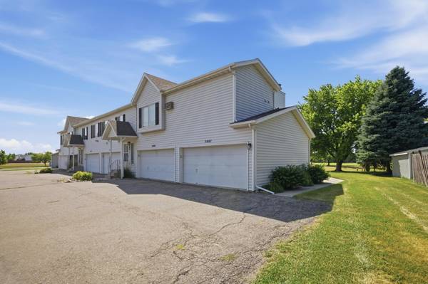 2807 32nd ST S, Moorhead, MN 56560