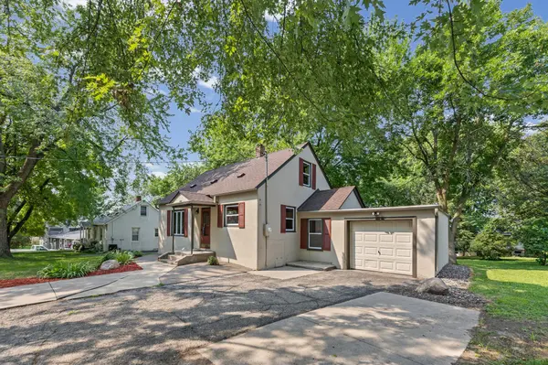 207 7th ST N, Waverly, MN 55390