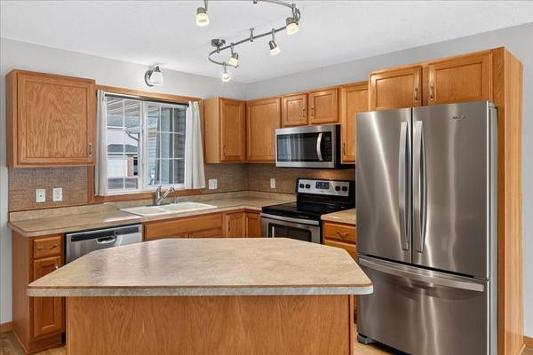 10509 64th LN NE, Albertville, MN 55301