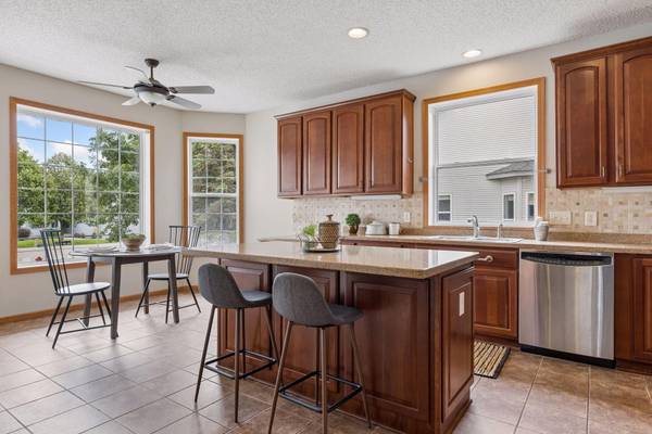 17461 Haralson DR, Eden Prairie, MN 55347