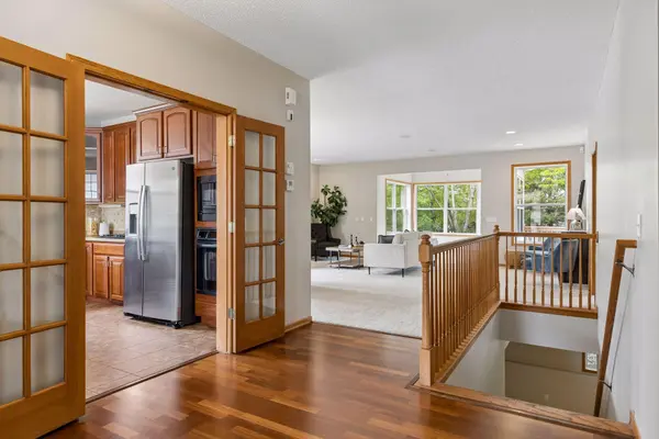 17461 Haralson DR, Eden Prairie, MN 55347