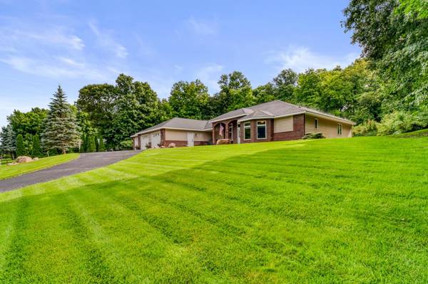 1373 Burroughs RD, Detroit Lakes, MN 56501