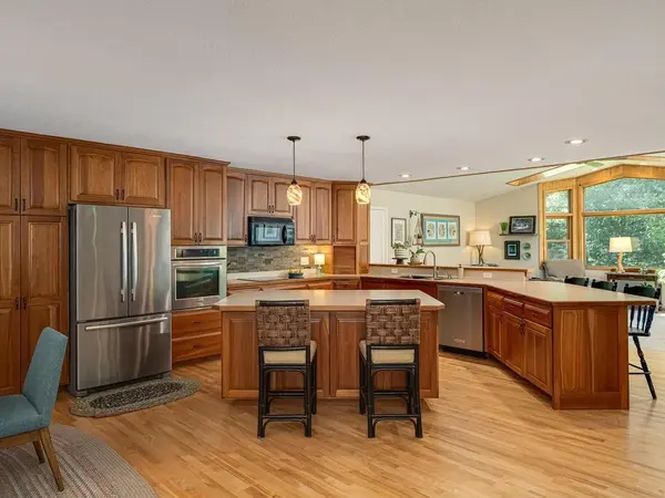 10494 106th PL N, Maple Grove, MN 55369