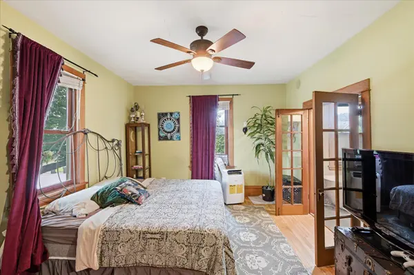 923 Iglehart AVE, Saint Paul, MN 55104