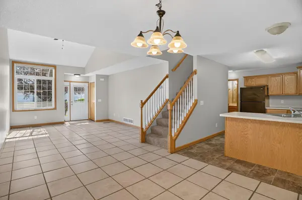 3536 Genevieve AVE N, Oakdale, MN 55128