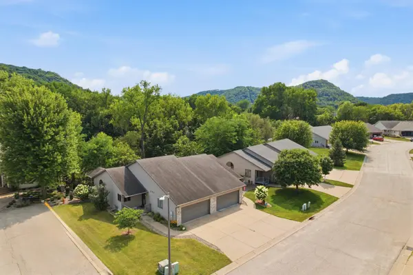 152 Janet Marie LN, Winona, MN 55987