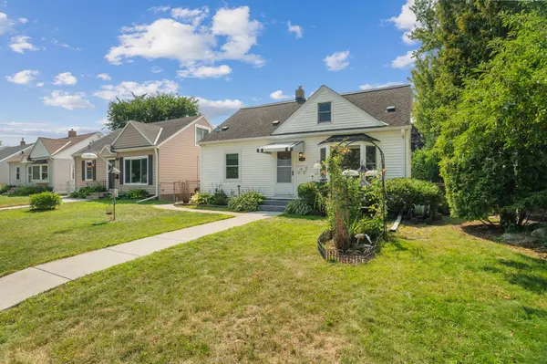 2030 Magoffin AVE, Saint Paul, MN 55116