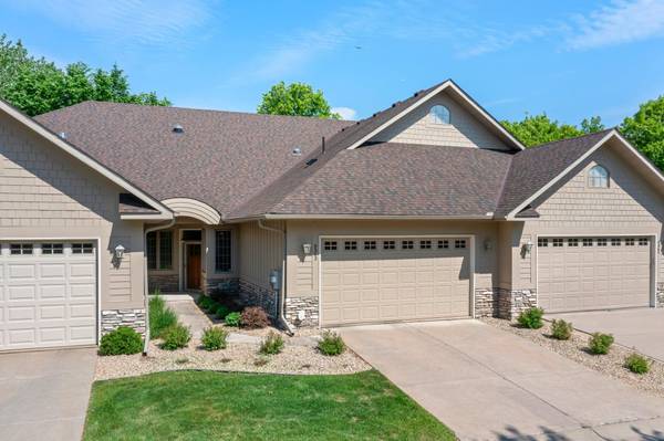 9363 Libby LN, Eden Prairie, MN 55347