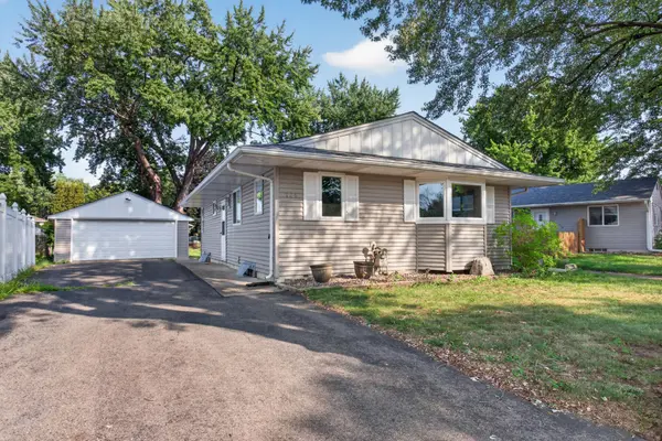 726 22nd AVE N, South Saint Paul, MN 55075