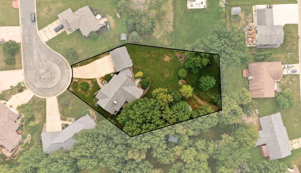 425 Lally CT, Zumbrota, MN 55992