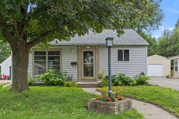 527 Mound AVE, Mankato, MN 56001