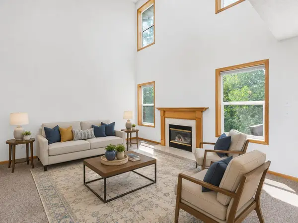 9004 Marsh Run ST, Rockford, MN 55373
