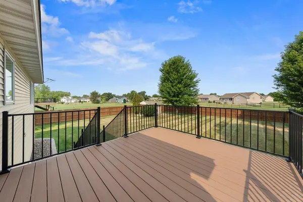808 Brady LN, New Richmond, WI 54017