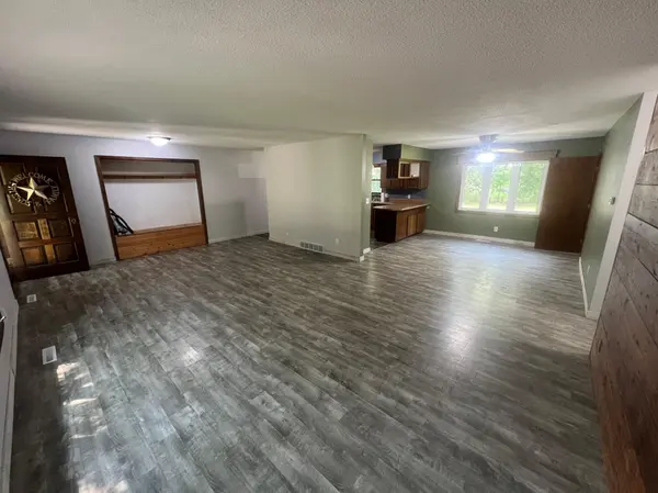 304 5th ST, Bluffton, MN 56518