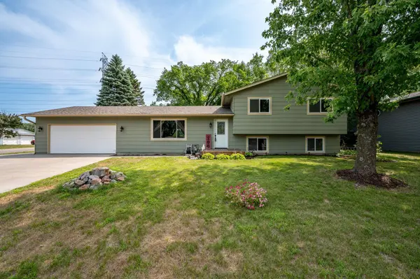 100 Marvin Elwood RD, Monticello, MN 55362