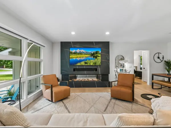 6105 Parnell AVE, Edina, MN 55424