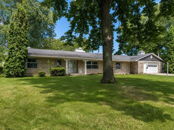 233 2nd ST SE, Madelia, MN 56062
