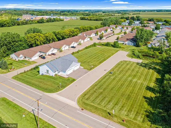 679-685 Heritage LN, Hammond, WI 54015