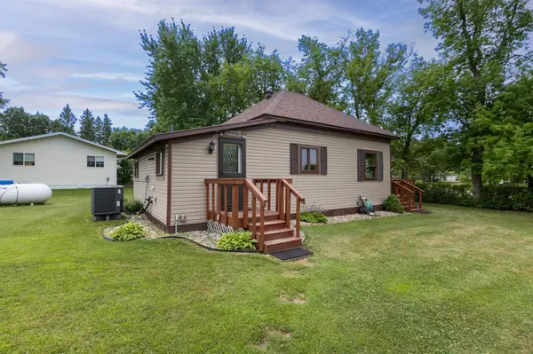 178 Cedar ST, Gonvick, MN 56644