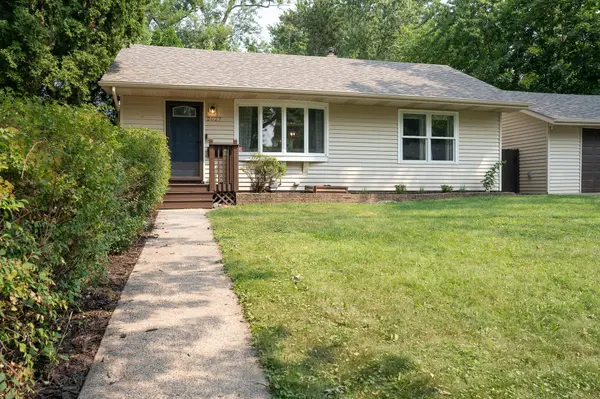 2027 Northwood DR, North Saint Paul, MN 55109