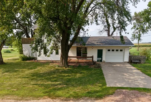 350 Highland AVE N, Butterfield, MN 56120