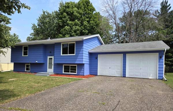 13316 Valley Forge LN N, Champlin, MN 55316