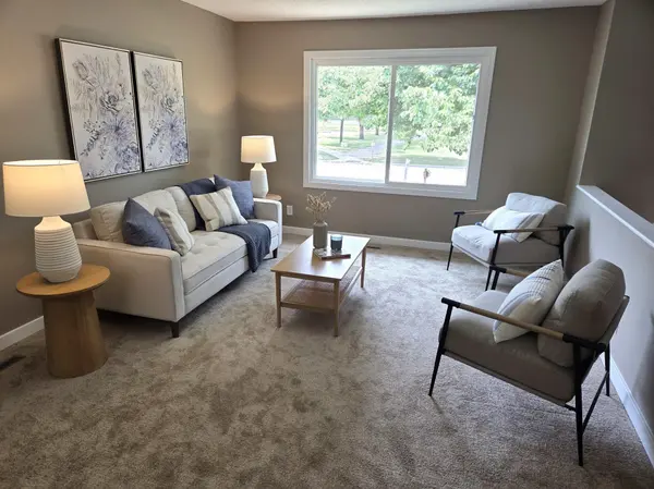 13316 Valley Forge LN N, Champlin, MN 55316